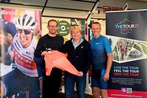 Santini wird offizieller Ausstatter von Cure Leukaemia & The Tour 21 - (c) Santori Santini wird offizieller Ausstatter von Cure Leukaemia & The Tour 21 - (c) Santori